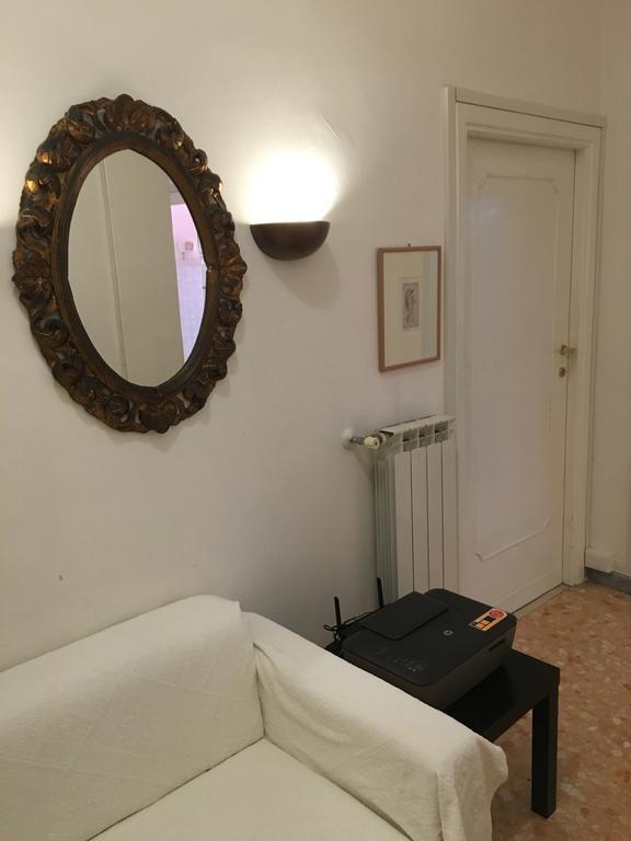 Delightful Apartment 100 Meters From The Colosseum Dış mekan fotoğraf